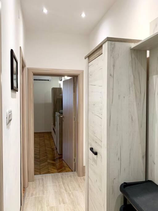 Central City Apartment Skopje Ngoại thất bức ảnh